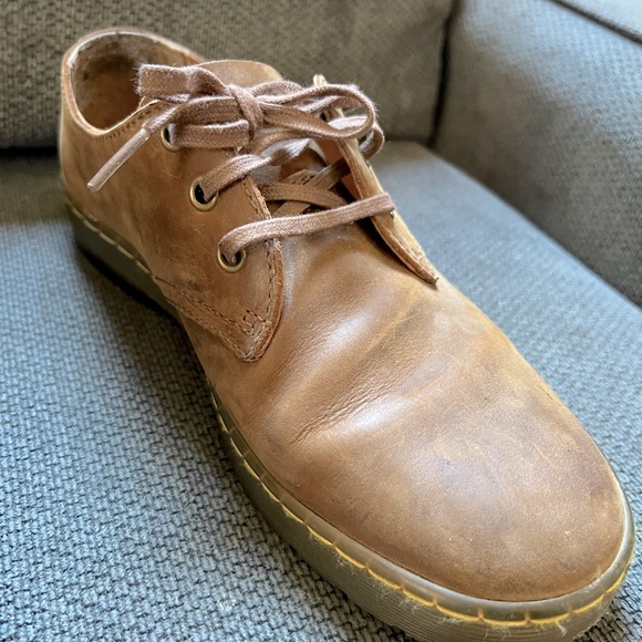Mens size 8 Dr Marten, worn minimally - Picture 1 of 3